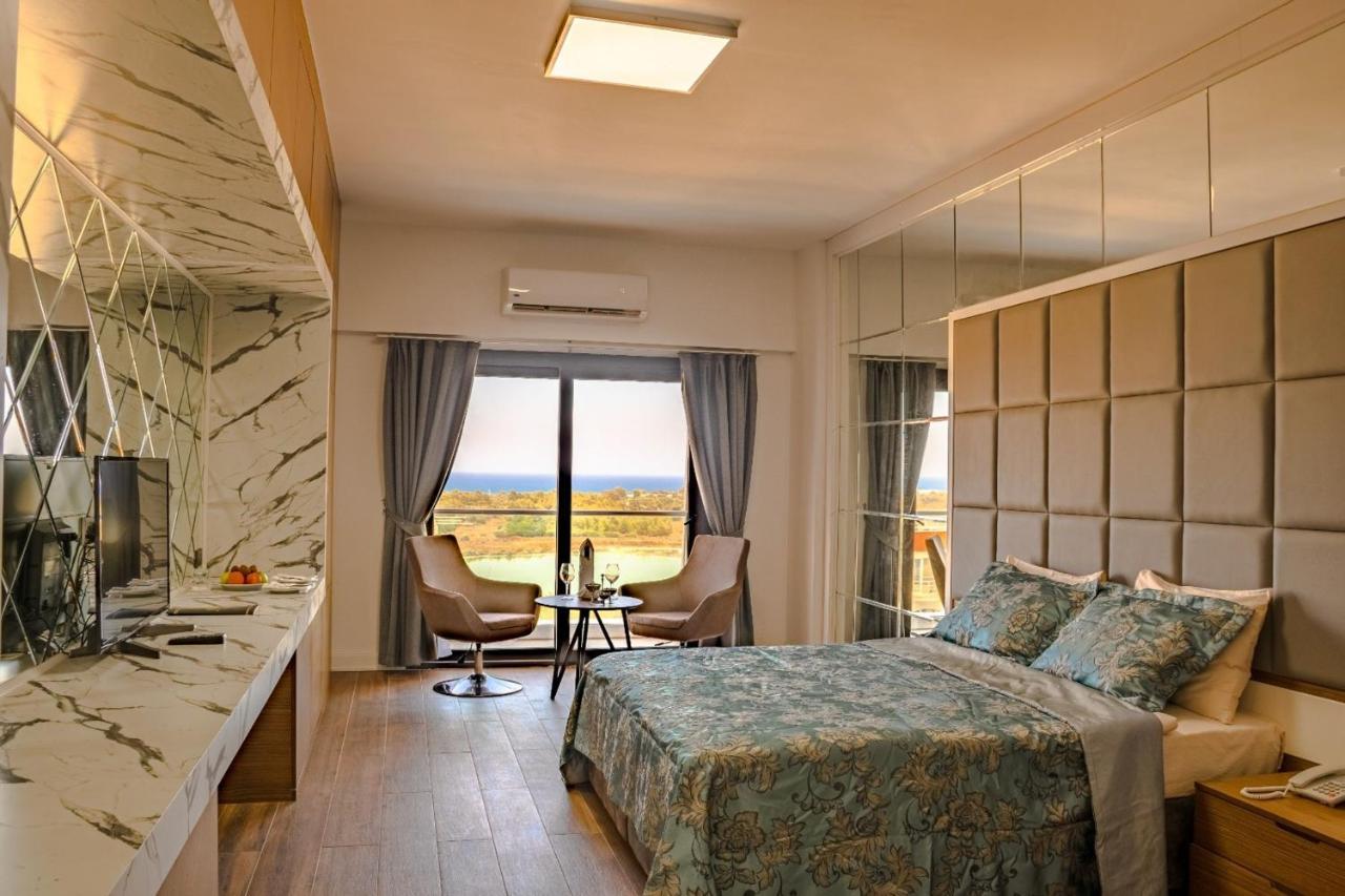 Novel Centre Point Hotel Фамагуста Екстер'єр фото